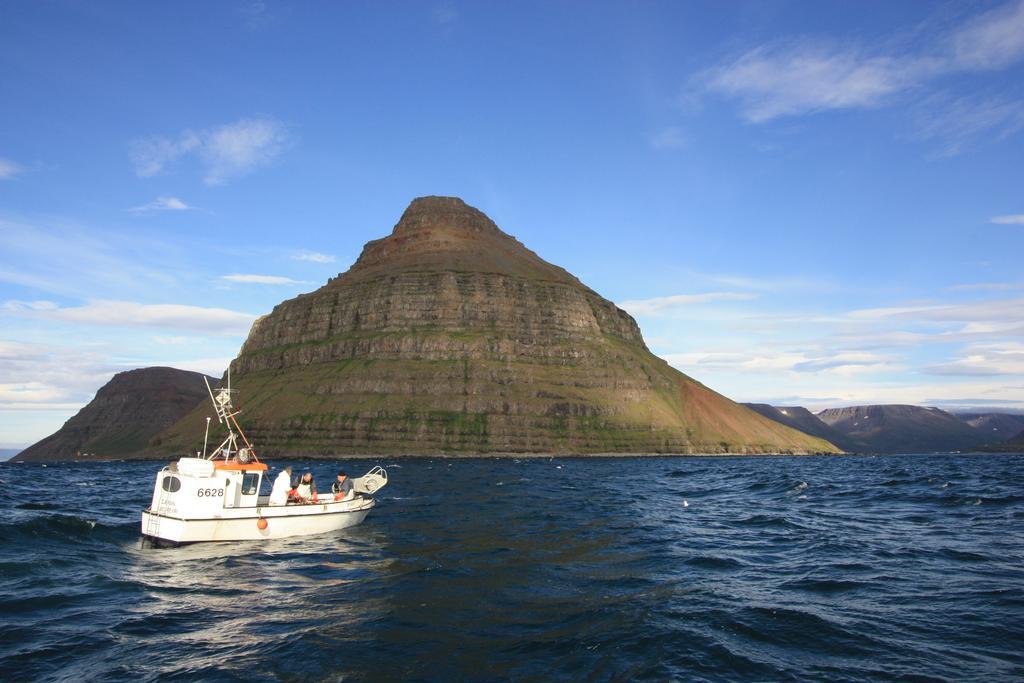 Fisherman Hotel Westfjords Sudureyri Zimmer foto